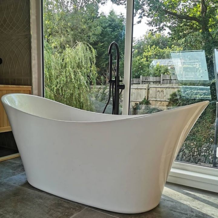 Charlotte Edwards Harrow 1700x700mm White Gloss Freestanding Bath